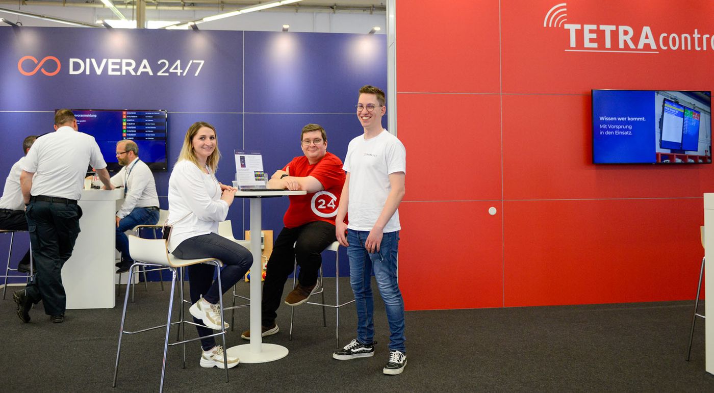Das Team von DIVERA 24/7 auf der Feuerwehrmesse 112RESCUE in Dortmund