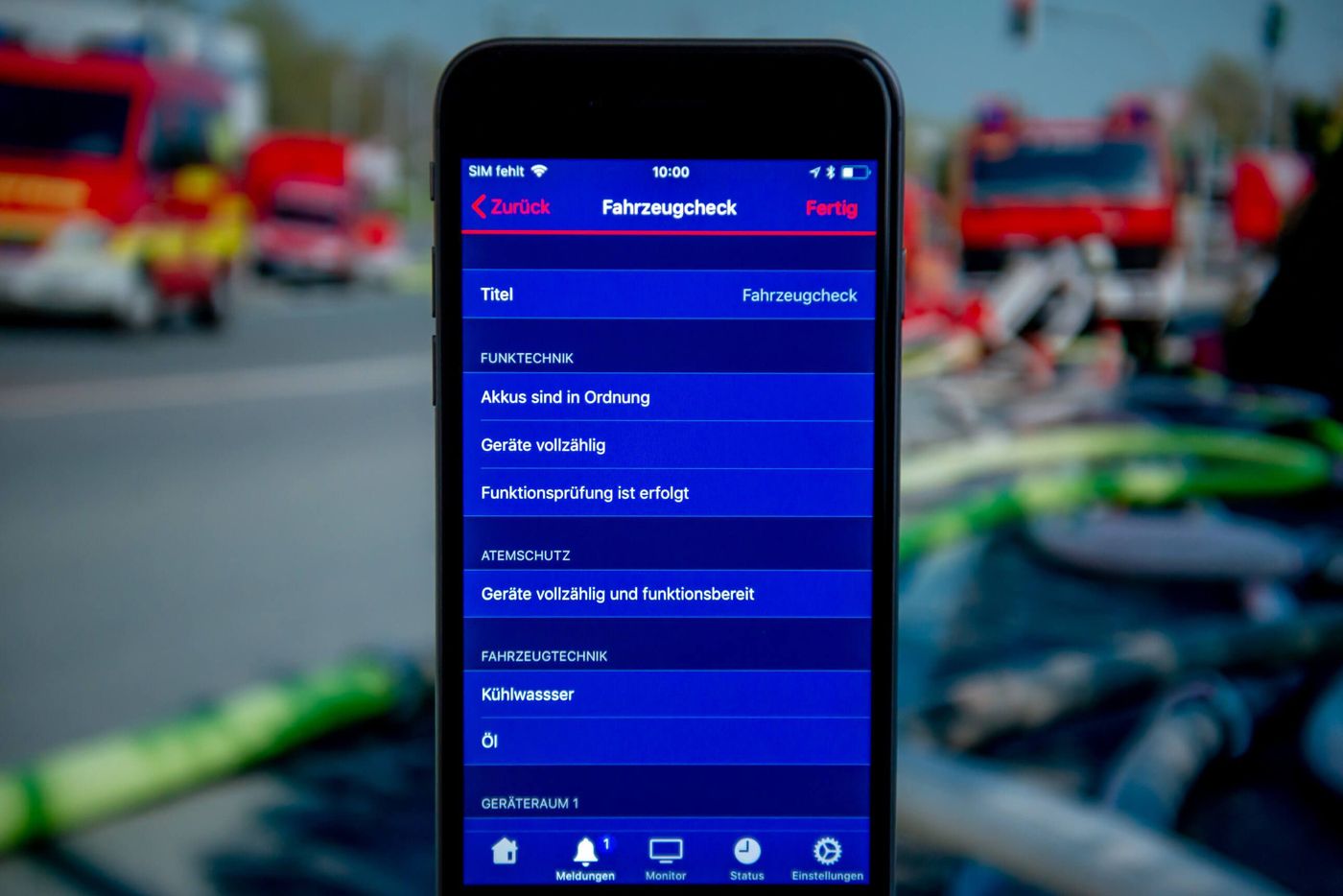 Digitalisierung bei Feuerwehr und Rettungsdienst: Die Datenerfassung bei Unfällen, Ereignissen, Messfahrten als auch die Protokollierung des Fahrtenbuchs erfolgen digital per App und ermöglichen eine unheimlich schnelle Analyse der Daten.